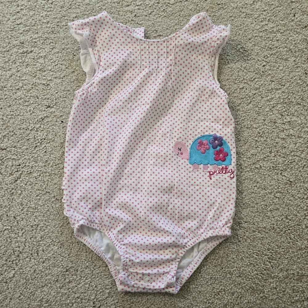 🐢Pink Polka Dot Baby Onesie with Turtle Design